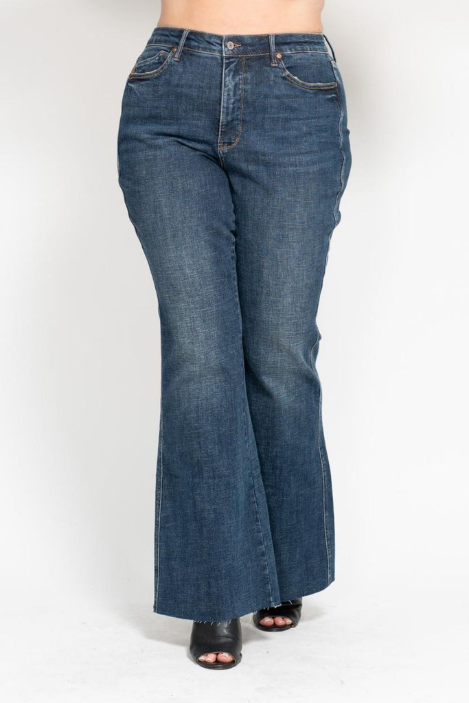 Judy Blue Shield Pocket Flare Jeans