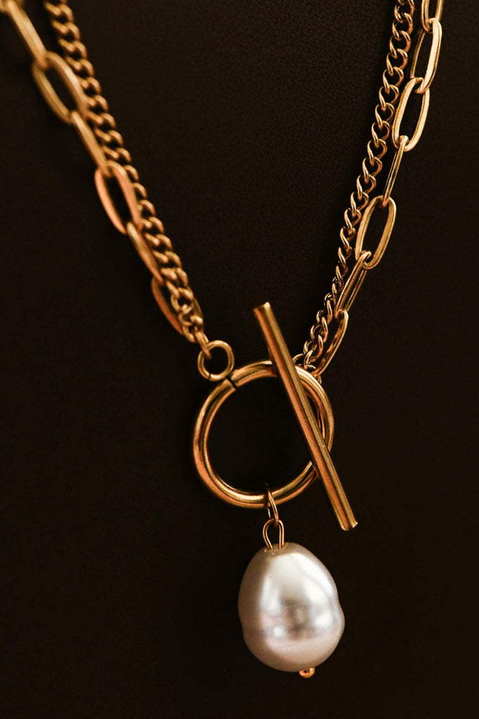 Pearl Toggle Necklace