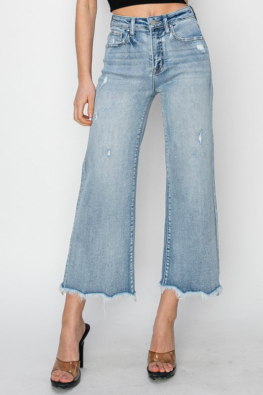 Light Wash High Rise Fray Jeans