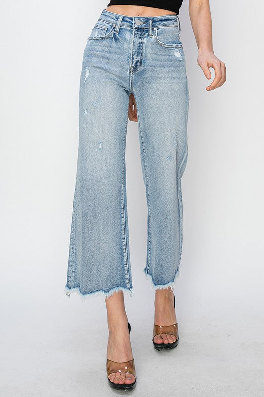 Light Wash High Rise Fray Jeans