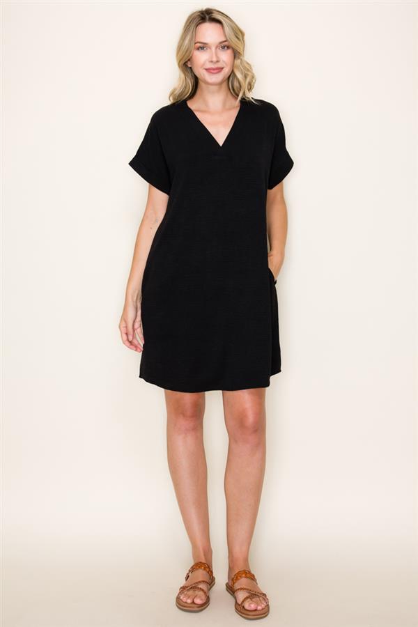 Crinkle V Dress, 2 Colors