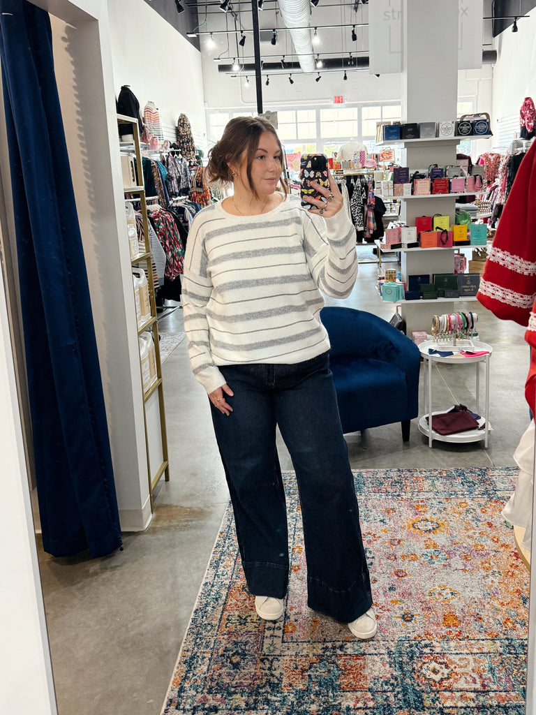 Mid Rise Wide Leg Pinstripe Jeans