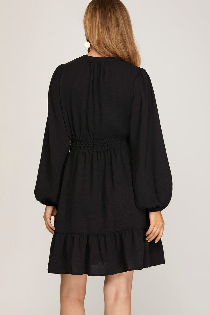 Black Classic Dress, with Pockets!