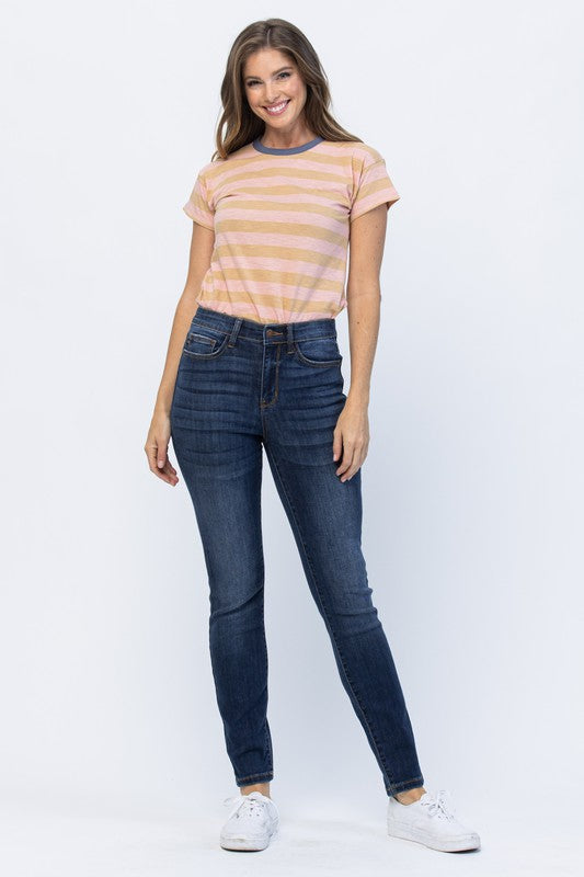 Judy Blue Clean Relaxed Jeans